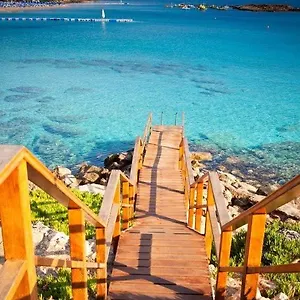 Silver Sands فندق