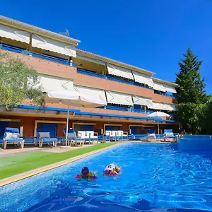 κάντε κράτηση εδώ